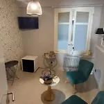Ainb Eixample-muntaner Szálloda 2*