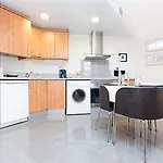 Ainb Eixample-muntaner Szálloda 2*