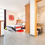 Ainb Eixample-muntaner 2* Barcelona