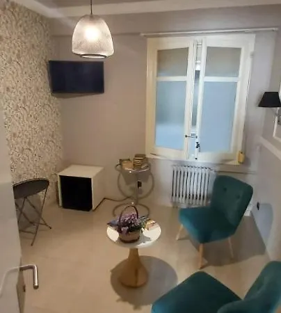 Ainb Eixample-muntaner Hotel 2*