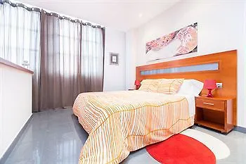 Ainb Eixample-muntaner 2* ברצלונה