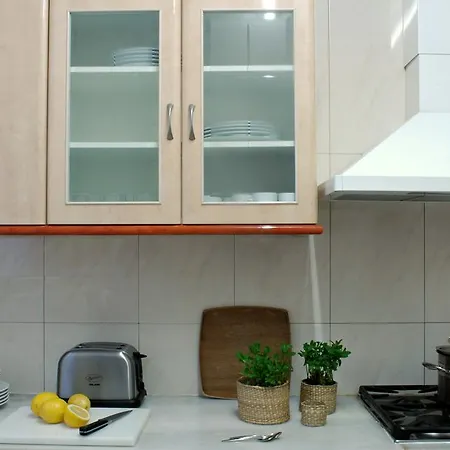 מלון Ainb Eixample-muntaner 2*