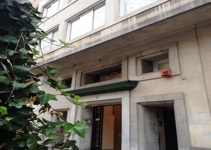 Ainb Eixample-muntaner 2* Barselona