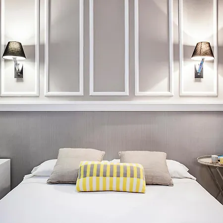 Ainb Eixample-muntaner Hotell 2*