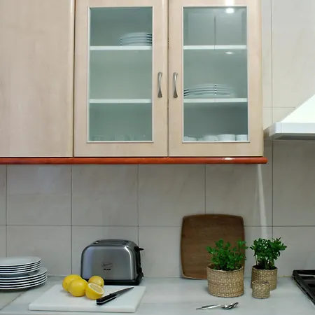 Ainb Eixample-muntaner Szálloda 2*