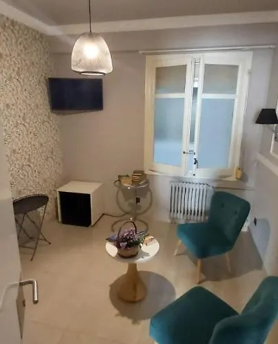 Ainb Eixample-muntaner Hotel 2*